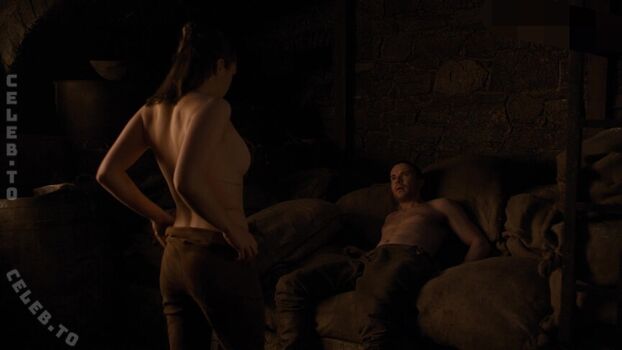 Maisie williams page leaked private photo uncensored HD quality