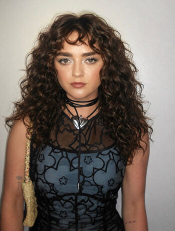 Maisie williams page leaked private photo uncensored HD quality