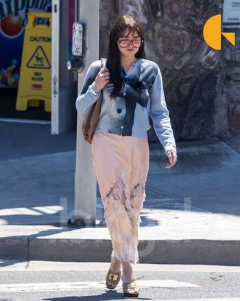 Maisie williams leaked private photo uncensored HD quality