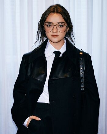 Maisie williams page leaked private photo uncensored HD quality