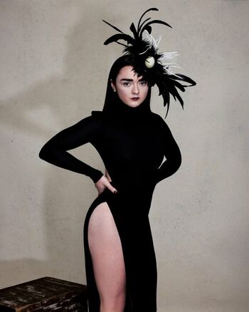 Maisie williams leaked private photo uncensored HD quality