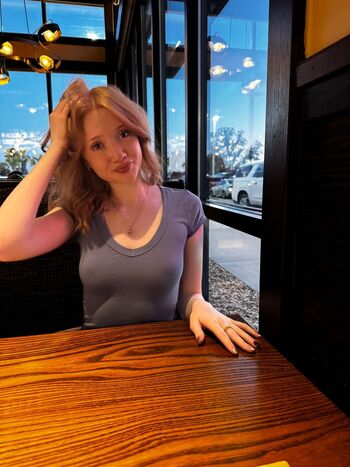 Makenna kelly  page leaked private photo uncensored HD quality