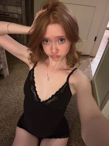 Makenna kelly  page leaked private photo uncensored HD quality