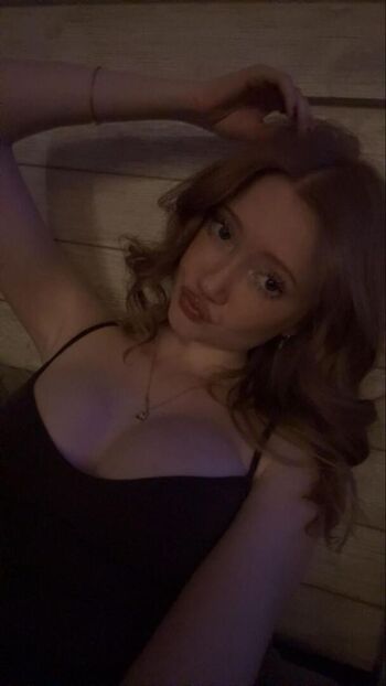 Makenna kelly  page leaked private photo uncensored HD quality
