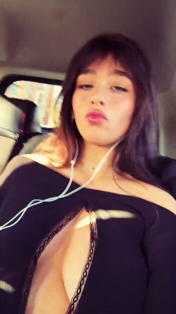 Malina weissman leaked private photo uncensored HD quality