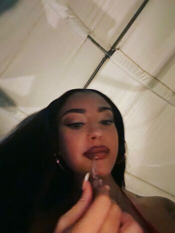 Malu trevejo  page leaked private photo uncensored HD quality