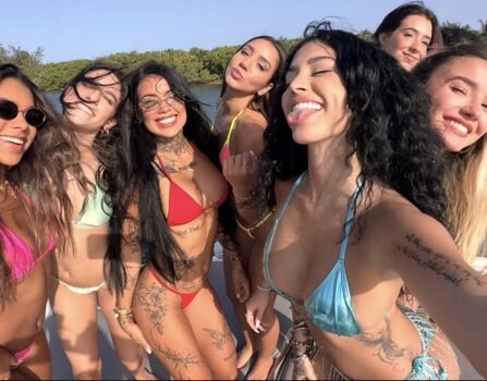 Malu trevejo  page leaked private photo uncensored HD quality