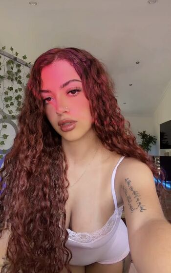Malu trevejo  page leaked private photo uncensored HD quality