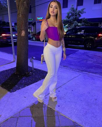 Malu trevejo  page leaked private photo uncensored HD quality