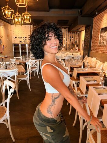 Malu trevejo  page leaked private photo uncensored HD quality