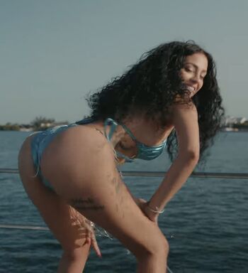 Malu trevejo  page leaked private photo uncensored HD quality