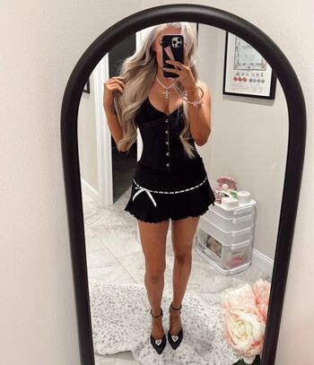 Mariah may  page leaked private photo uncensored HD quality