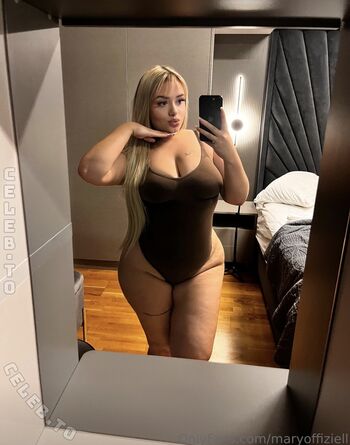 Maryoffiziell page leaked private photo uncensored HD quality