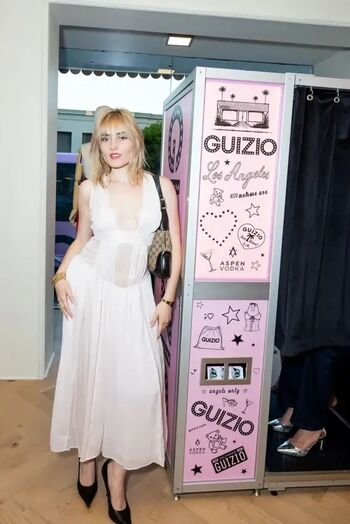 Meg donnelly leaked private photo uncensored HD quality