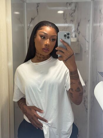 Megan thee stallion  page leaked private photo uncensored HD quality