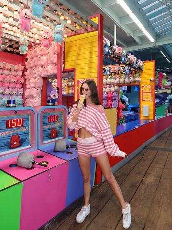 Meika woollard leaked private photo uncensored HD quality