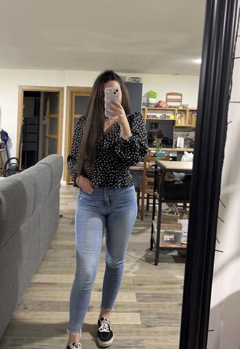 Meuf en talons leaked private photo uncensored HD quality