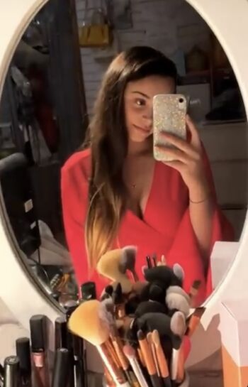 Meuf en talons leaked private photo uncensored HD quality
