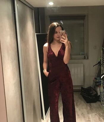 Meuf en talons leaked private photo uncensored HD quality