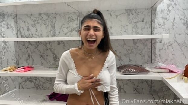Mia khalifa leaked private photo uncensored HD quality