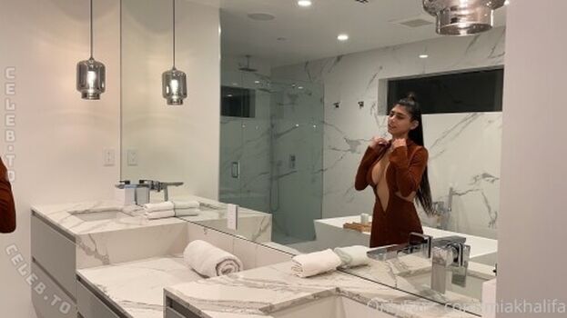 Mia khalifa leaked private photo uncensored HD quality