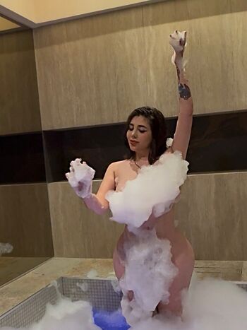Miamorlozano leaked private photo uncensored HD quality