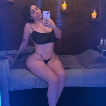 Miamorlozano leaked private photo uncensored HD quality