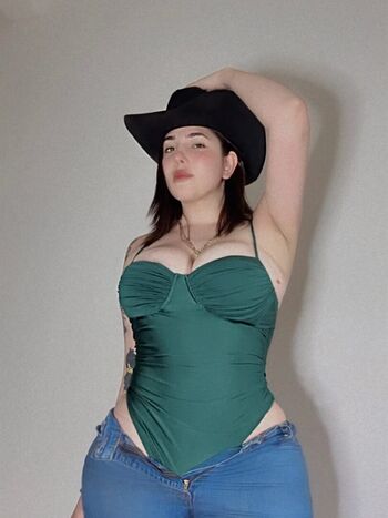 Miamorlozano leaked private photo uncensored HD quality
