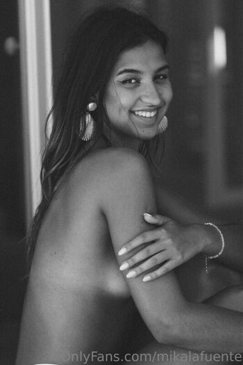 Mikaela fuente  page leaked private photo uncensored HD quality