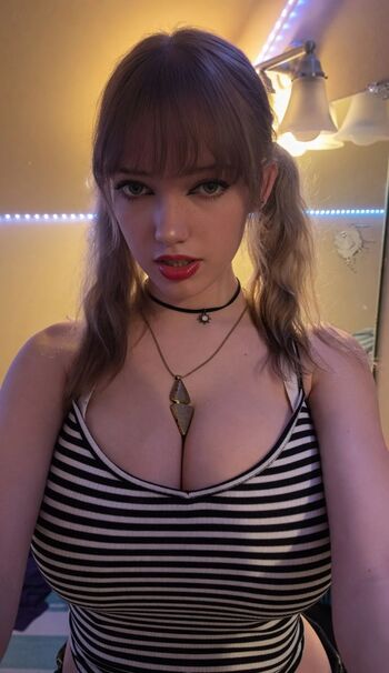 Mikahhlynn leaked private photo uncensored HD quality