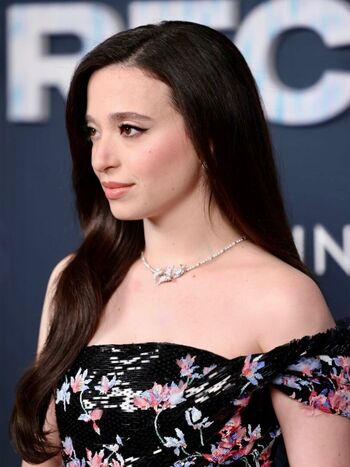 Mikey madison page leaked private photo uncensored HD quality