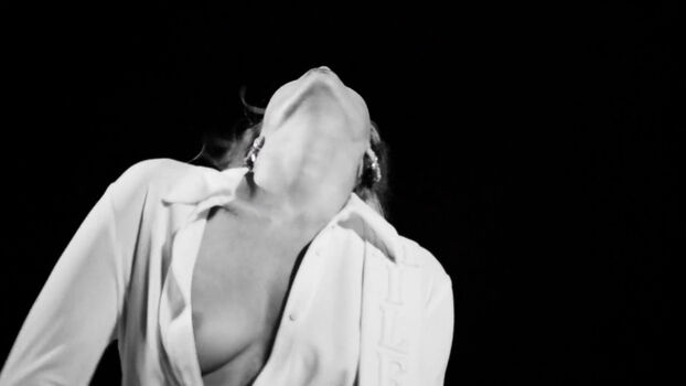 Miley cyrus leaked private photo uncensored HD quality