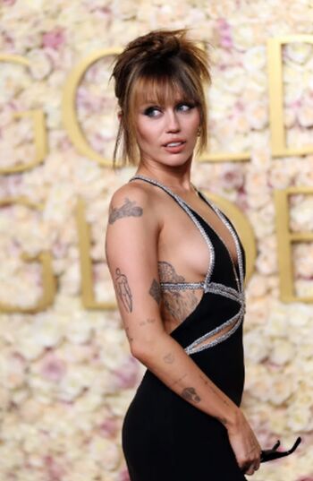 Miley cyrus leaked private photo uncensored HD quality