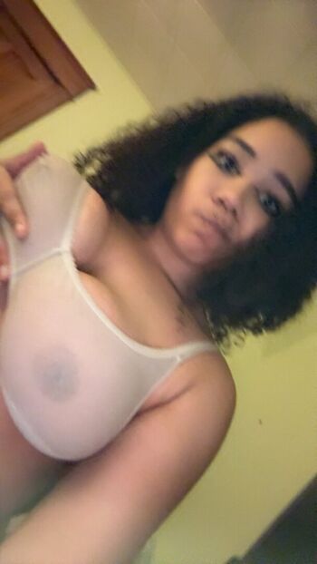 Minaaishungry leaked private photo uncensored HD quality