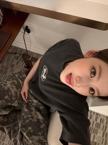 Minatozaki sana page leaked private photo uncensored HD quality