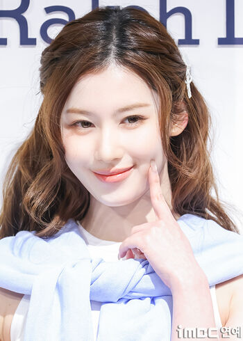 Minatozaki sana page leaked private photo uncensored HD quality