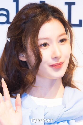 Minatozaki sana page leaked private photo uncensored HD quality