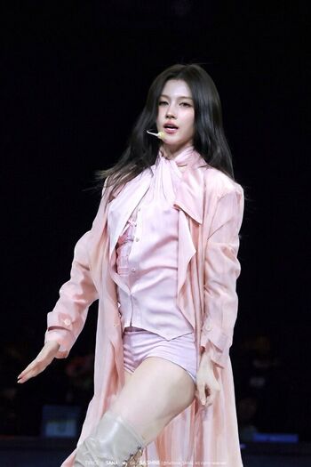 Minatozaki sana page leaked private photo uncensored HD quality