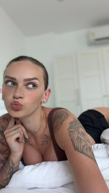 Mrs carolina  page leaked private photo uncensored HD quality