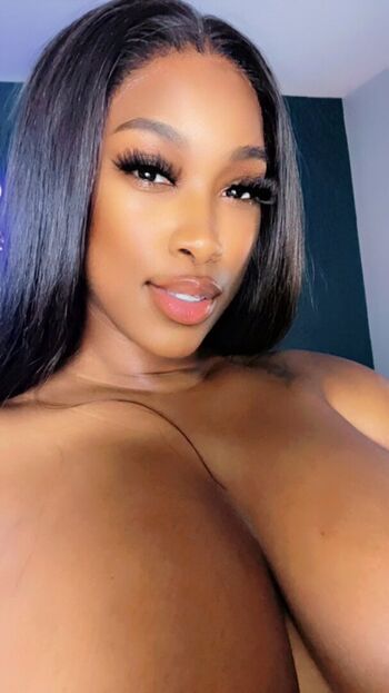 Mrsbutterworth leaked private photo uncensored HD quality