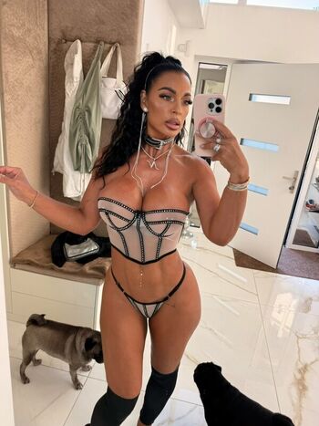 Nadine kerastas  page leaked private photo uncensored HD quality