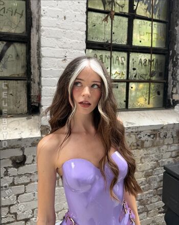 Nadinebreaty leaked private photo uncensored HD quality