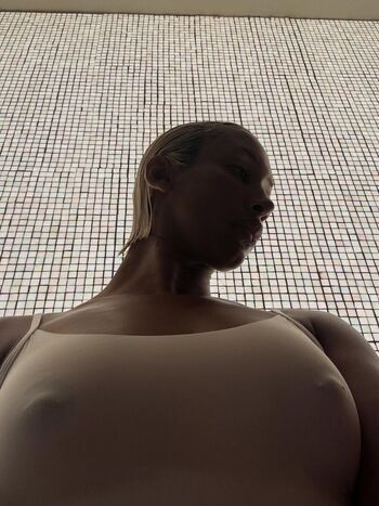Naomisharon leaked private photo uncensored HD quality