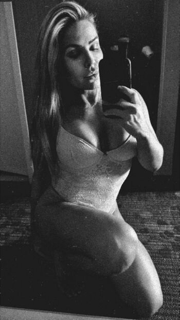Natalya neidhart  page leaked private photo uncensored HD quality