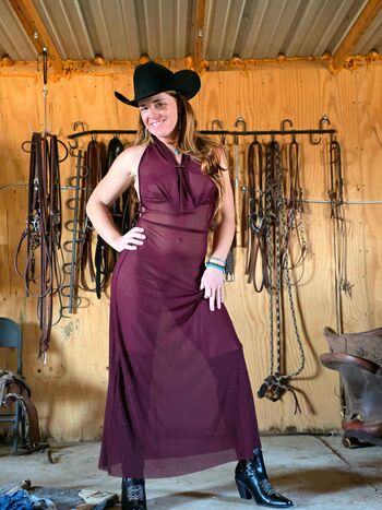 Naughtyredfarmgirl leaked private photo uncensored HD quality