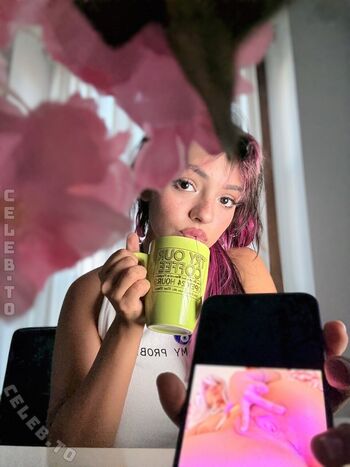 Nerdy beila page leaked private photo uncensored HD quality