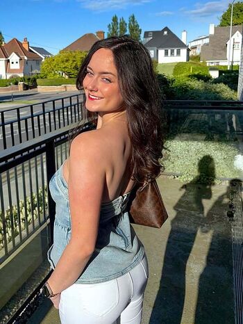 Niamh cryan page leaked private photo uncensored HD quality