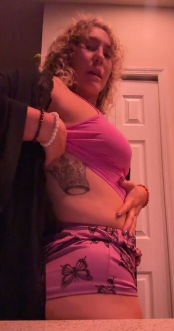 Nikkita lyons  page leaked private photo uncensored HD quality