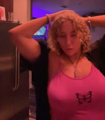 Nikkita lyons  page leaked private photo uncensored HD quality