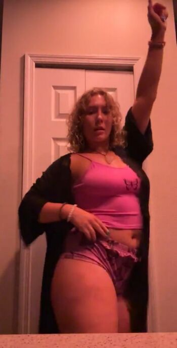 Nikkita lyons  page leaked private photo uncensored HD quality